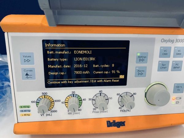 Drager Oxylog 3000 Plus Transport Ventilator - Image 2