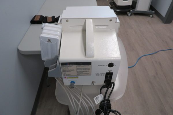2011 Meridian – Yolo Medical Yolo Curve Lipo Laser - Image 5