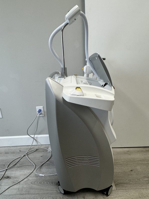 2020 Venus Concepts Venus Velocity 800nm Diode Hair Removal - Image 2