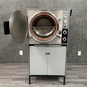 Pelton and Crane MagnaClave Autoclave