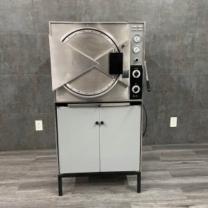 Pelton and Crane MagnaClave Autoclave