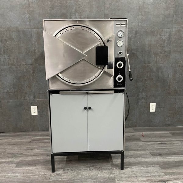 Pelton and Crane MagnaClave Autoclave