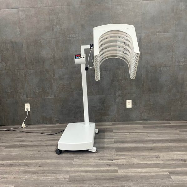 Dusa Blu Photodynamic Therapy Illuminator - Image 5